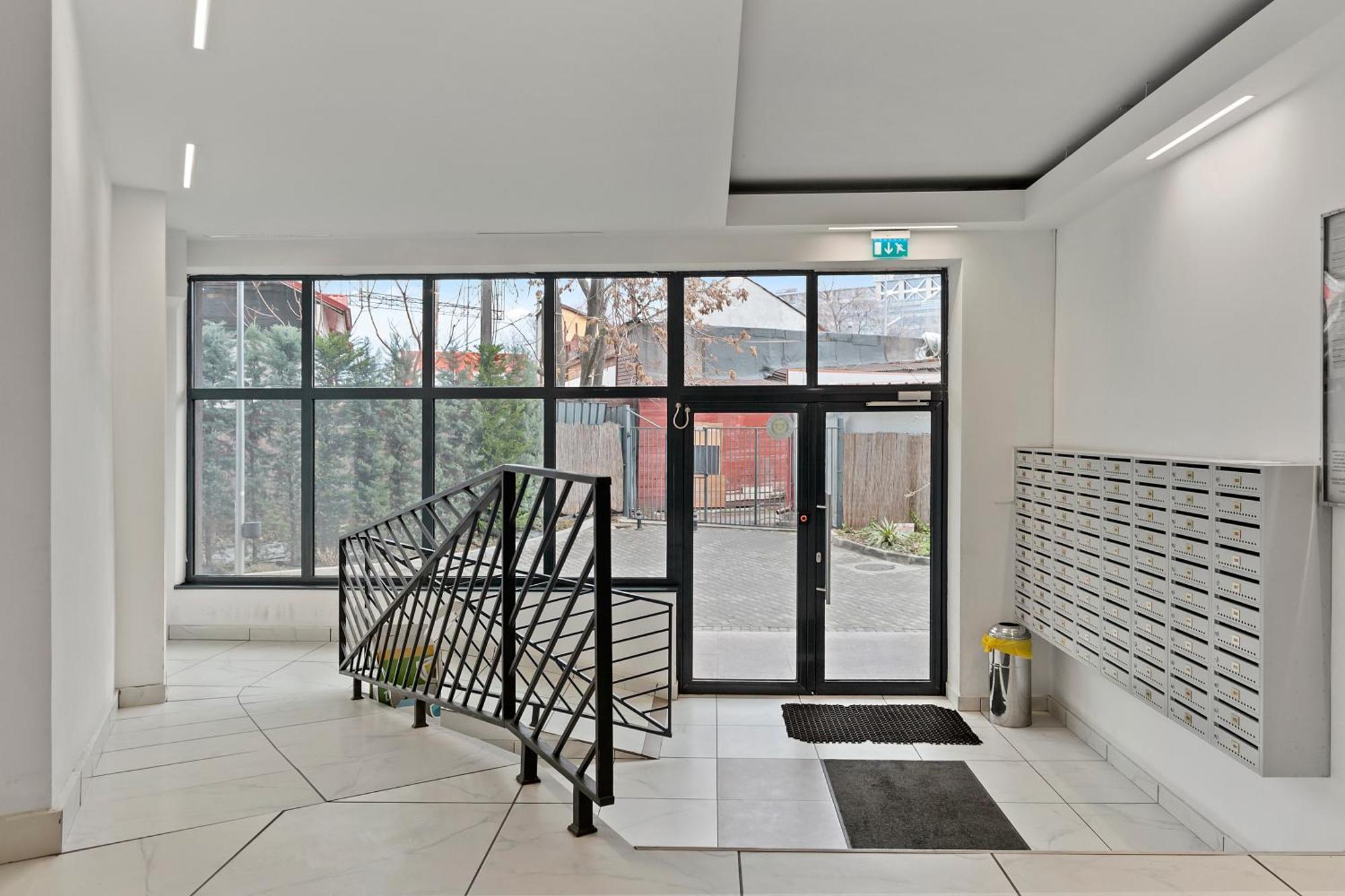 Mido Park Apartment With Private Parking & Self Check-In 布加勒斯特 外观 照片