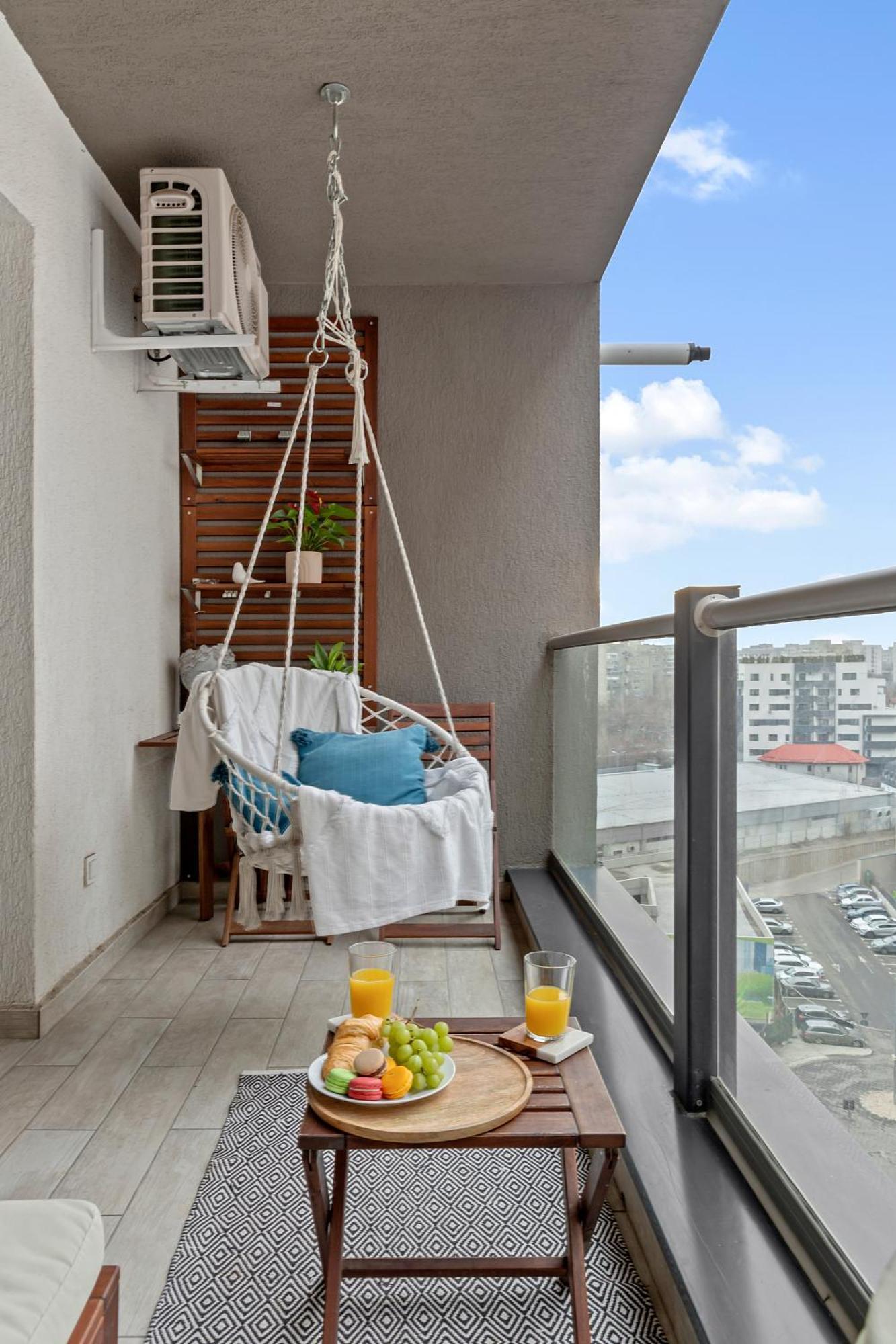 Mido Park Apartment With Private Parking & Self Check-In 布加勒斯特 外观 照片